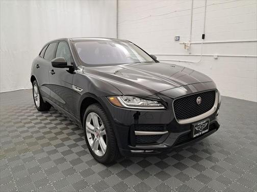 2017 Jaguar F-PACE 35t R-Sport