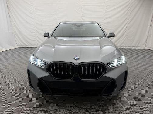 2025 BMW X6 xDrive40i