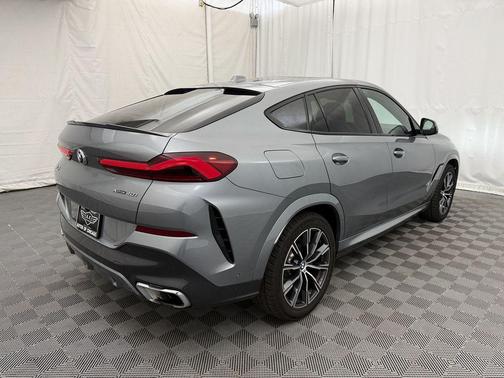 2025 BMW X6 xDrive40i
