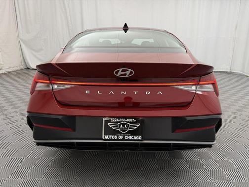 2025 Hyundai ELANTRA SEL