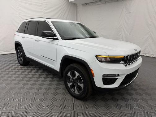 2022 Jeep Grand Cherokee 4xe Base