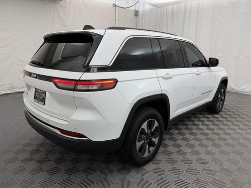 2022 Jeep Grand Cherokee 4xe Base