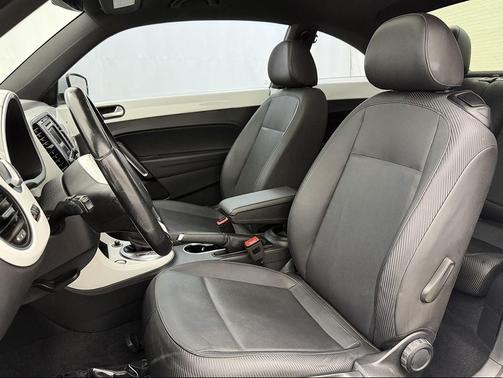 2018 Volkswagen Beetle 2.0T SE
