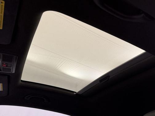 2018 Volkswagen Beetle 2.0T SE