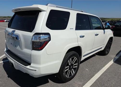 Blizzard Pearl 2016 Toyota 4Runner Limited