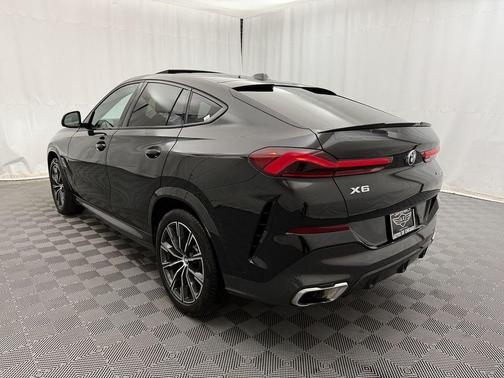 2025 BMW X6 xDrive40i