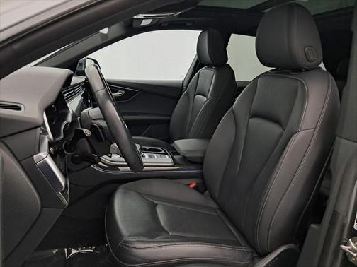 2020 Audi Q8 55 Premium Plus