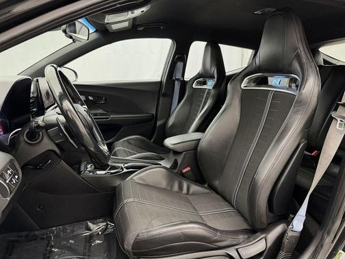 2022 Hyundai Veloster N Base