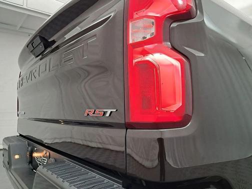 Havana Brown Metallic 2019 Chevrolet Silverado 1500 RST
