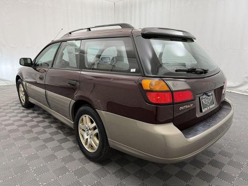 2001 Subaru Outback Base