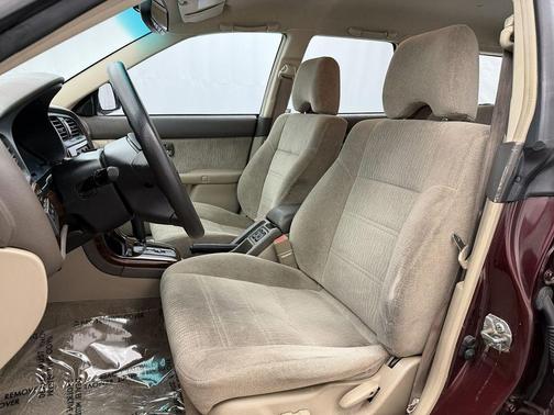 2001 Subaru Outback Base