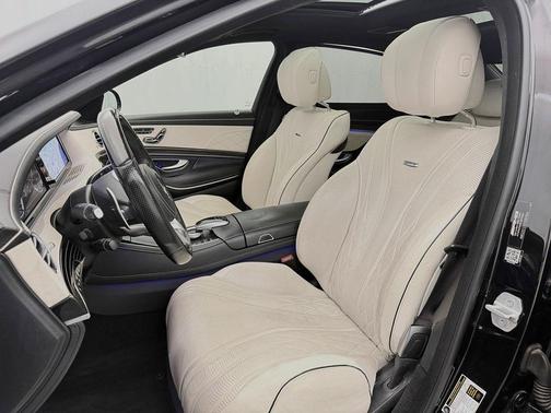 Obsidian Black Metallic 2017 Mercedes-Benz AMG S 63 4MATIC