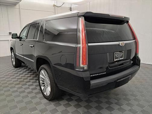 2018 Cadillac Escalade ESV Premium Luxury