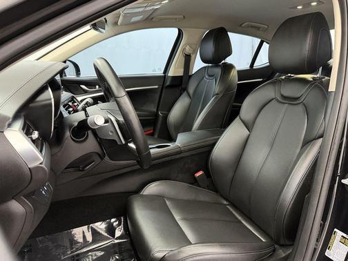 2025 Genesis G70 2.5T AWD