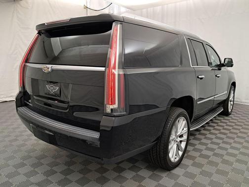 2018 Cadillac Escalade ESV Premium Luxury