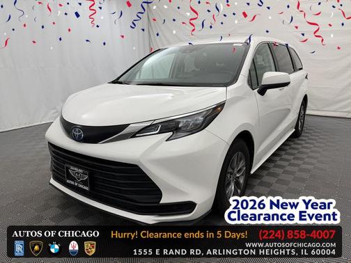 2024 Toyota Sienna LE