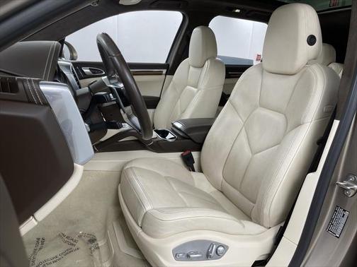 2017 Porsche Cayenne Turbo