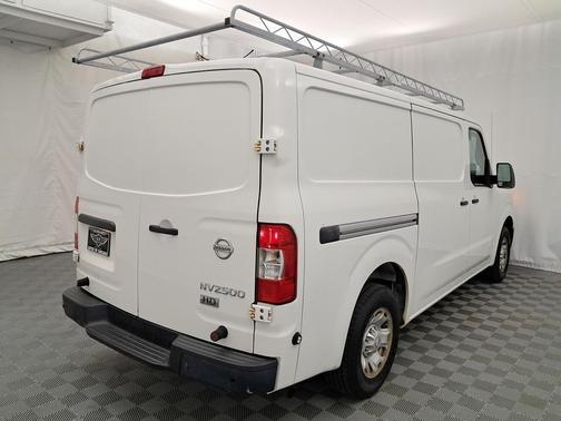 2015 Nissan NV Cargo NV2500 HD SV V6