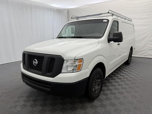 2015 Nissan NV Cargo NV2500 HD SV V6