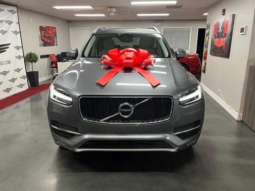 Photo 2 of 35 of 2016 Volvo XC90 T6 Momentum
