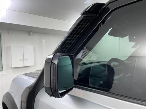 2020 Land Rover Defender 110 First Edition
