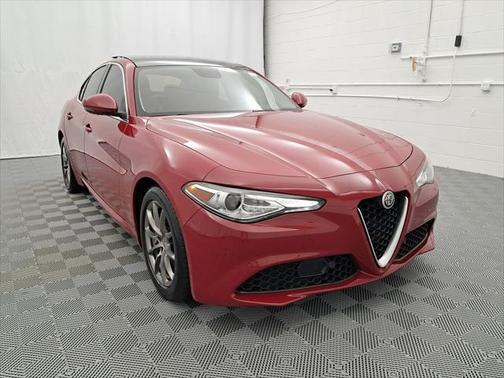 2017 Alfa Romeo Giulia Base