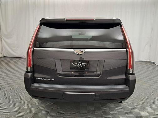 2016 Cadillac Escalade Luxury