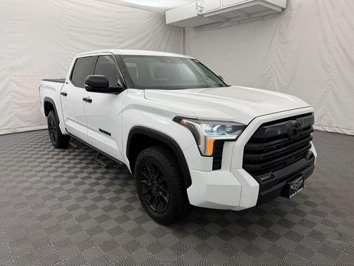 White 2022 Toyota Tundra SR5