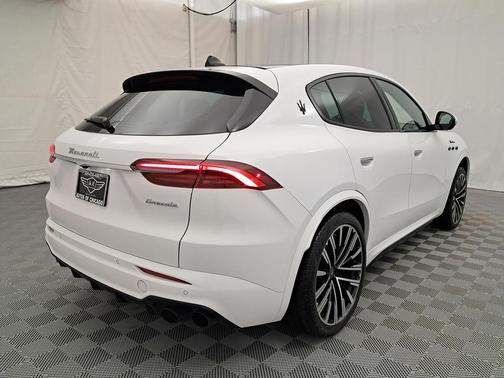 2023 Maserati Grecale Modena