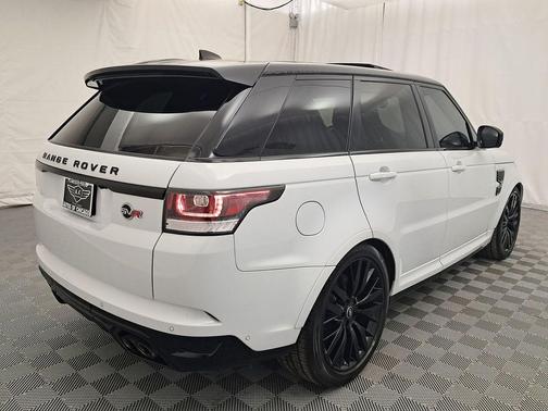 2017 Land Rover Range Rover Sport 5.0L Supercharged SVR