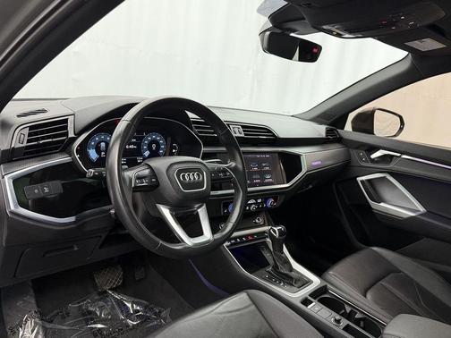 2022 Audi Q3 45 S line Premium Plus