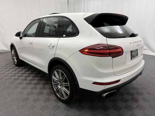 2016 Porsche Cayenne Cayenne