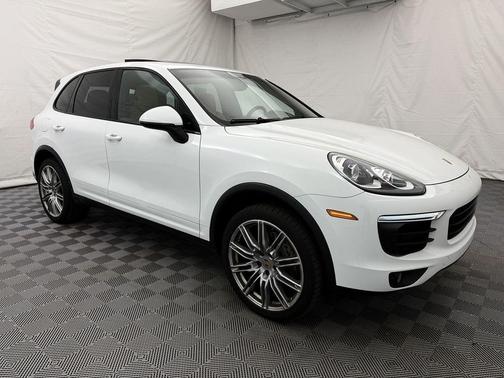 2016 Porsche Cayenne Cayenne