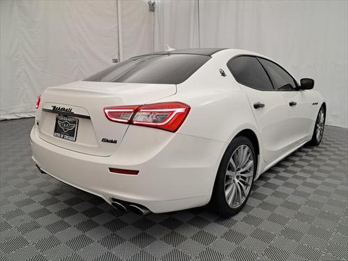 2015 Maserati Ghibli Base