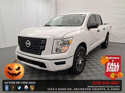 2023 Nissan Titan SV