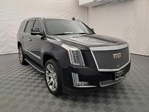 2017 Cadillac Escalade Luxury