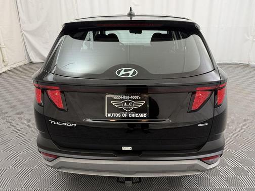 2025 Hyundai TUCSON SE