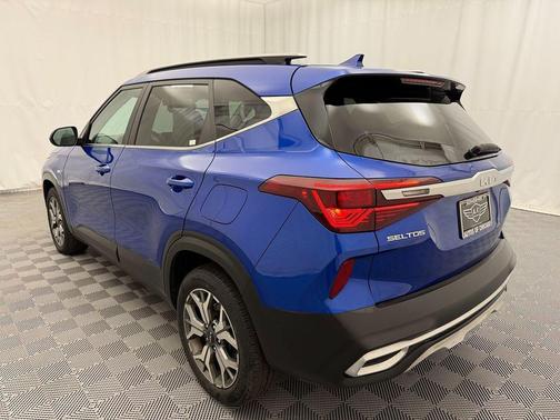 2022 Kia Seltos EX