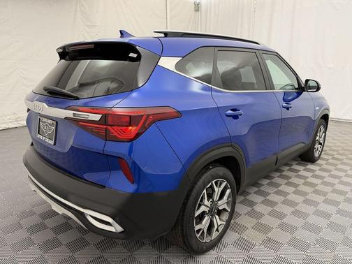 2022 Kia Seltos EX