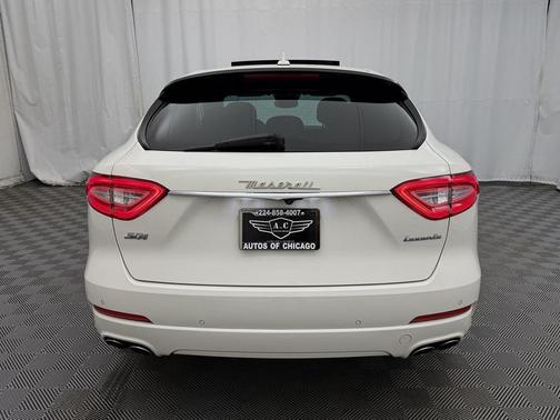 Bianco 2020 Maserati Levante S