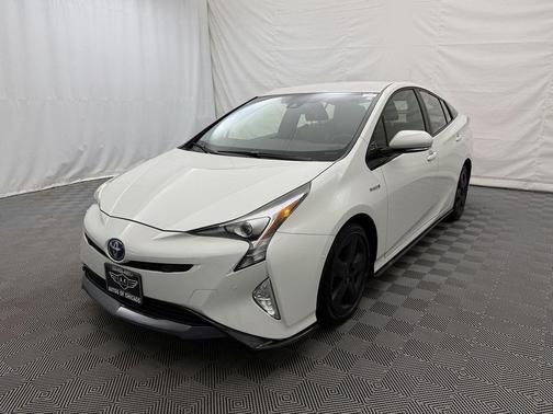 2018 Toyota Prius Three Touring