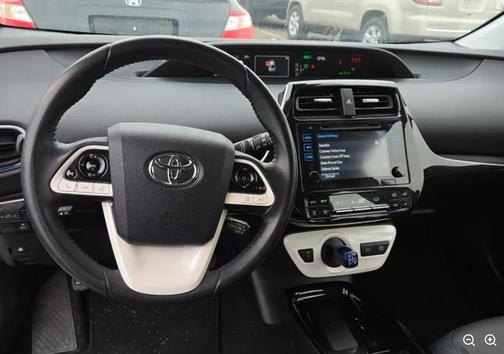 2018 Toyota Prius Three Touring
