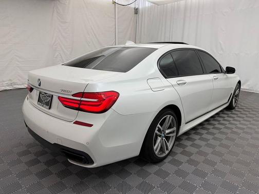 2019 BMW 750 i xDrive