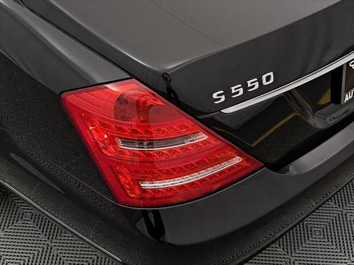2011 Mercedes-Benz S-Class 4MATIC