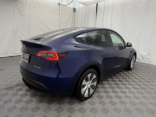 Deep Blue Metallic 2023 Tesla Model Y Long Range Dual Motor All-Wheel Drive