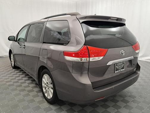 2013 Toyota Sienna XLE
