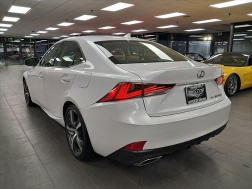 2018 Lexus IS 300 Base