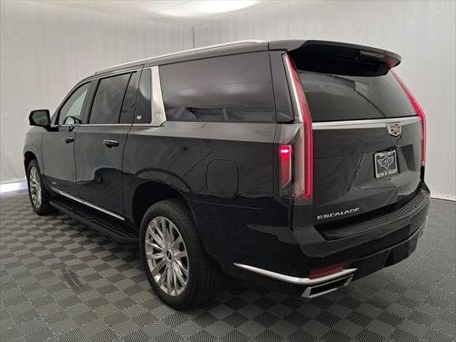 2022 Cadillac Escalade ESV Premium Luxury