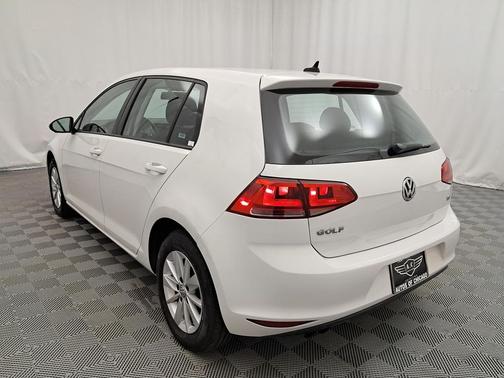 2017 Volkswagen Golf TSI S 4-Door