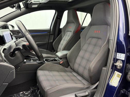 2023 Volkswagen Golf GTI 2.0T SE DSG
